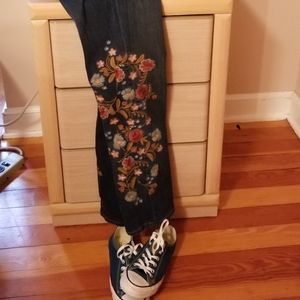 Sundance EUC floral design blue jeans